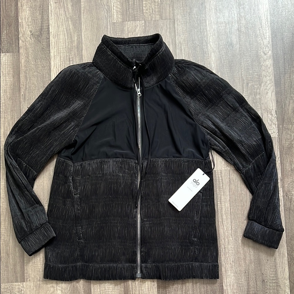 Nwt Alo Black Textured / Mesh Zip-Up Jacket